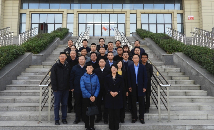 10 图为国家药典委员会一行与临泉县人民政府领导及相关部门、企业负责人合影留念。（记者 蒋守福 摄）.JPG